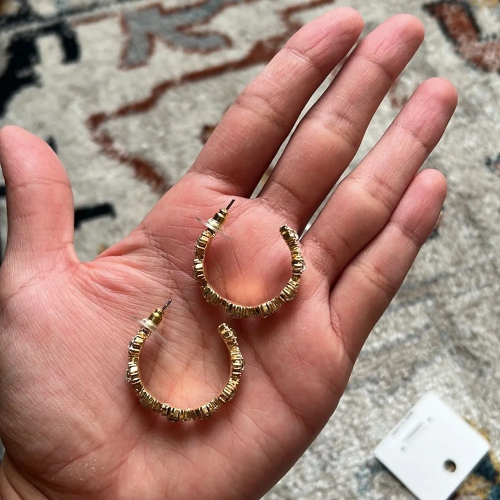 💕💕Gold Plated with Clear Crystal Flower Hoop Earrings